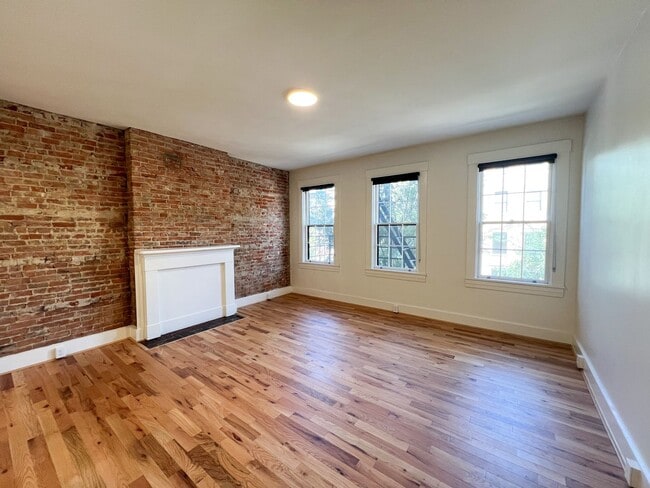 Photo - 1307 Main St Apartment