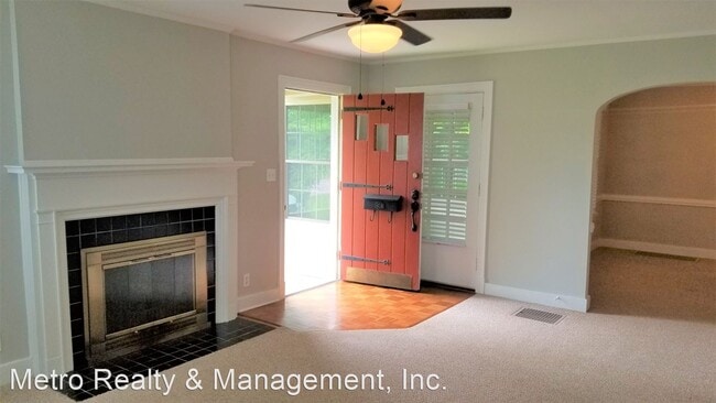 Building Photo - 3 br, 2 bath House - 3716 Essex Rd