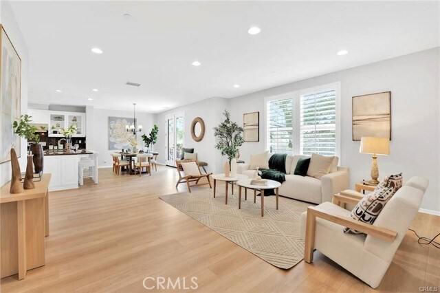 Foto del edificio - 873 Terrace Ln W