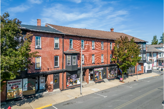 Building Photo - 9-23 E Main St