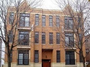 Building Photo - 3112 N Racine Ave