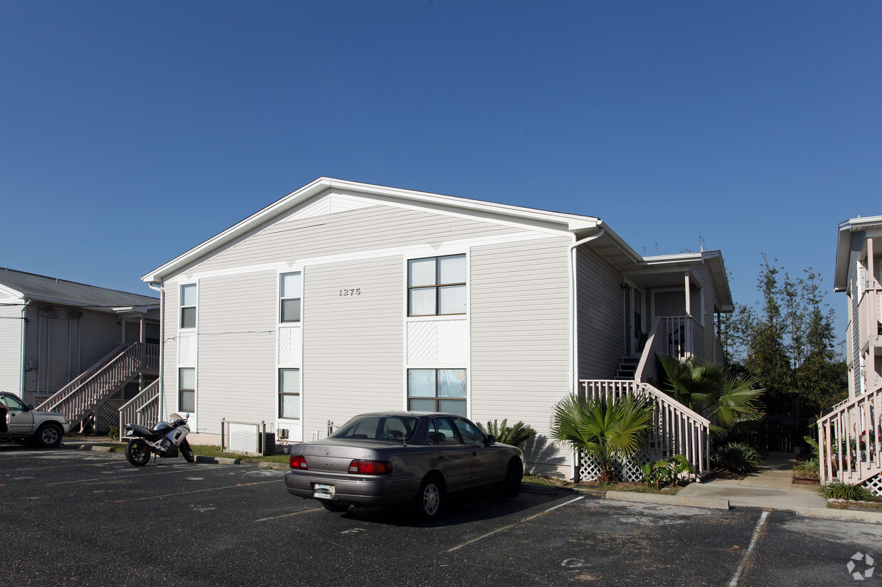 Building Photo - 1275 Redwood Ln