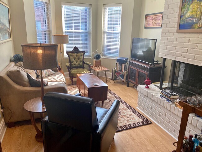 Living Room - 379 N Taylor Ave