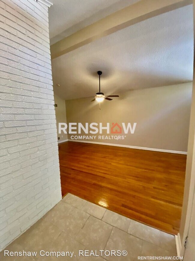 Building Photo - 3 br, 1.5 bath House - 3381 McKenzie St