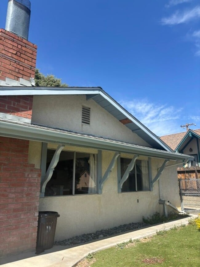 Foto del edificio - 2 Bedroom / 1.5 Bathroom Mountainside Home in Lake of the Woods