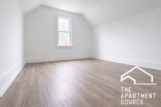Building Photo - 1626 N Fairfield Ave