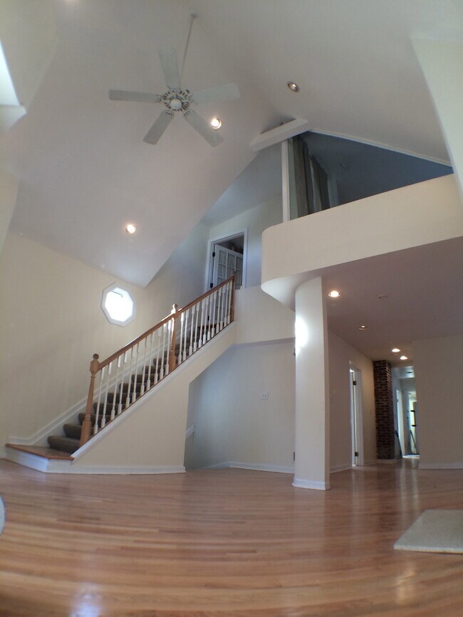 Foto del edificio - 1142 W Wolfram St