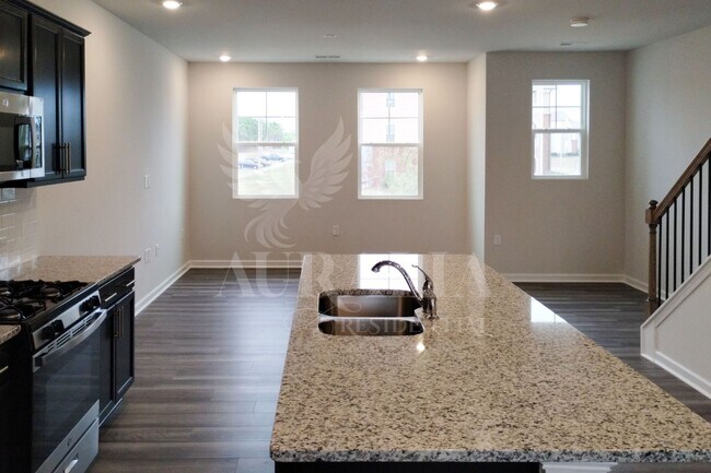 Foto del edificio - 2405 Kasota Ln