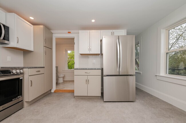 Foto del edificio - 361 Miller Ave