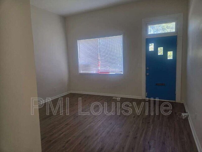 Building Photo - 714 E Kentucky St