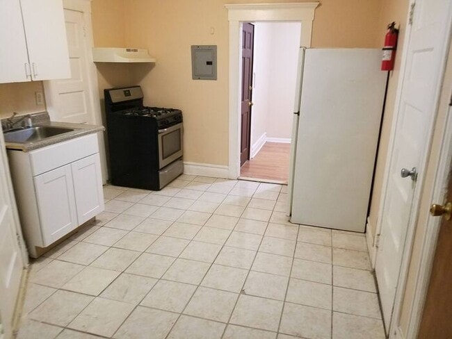 Photo - Top Top Top Floor Quality and Location House