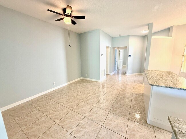 Foto del edificio - 3162 Via Poinciana