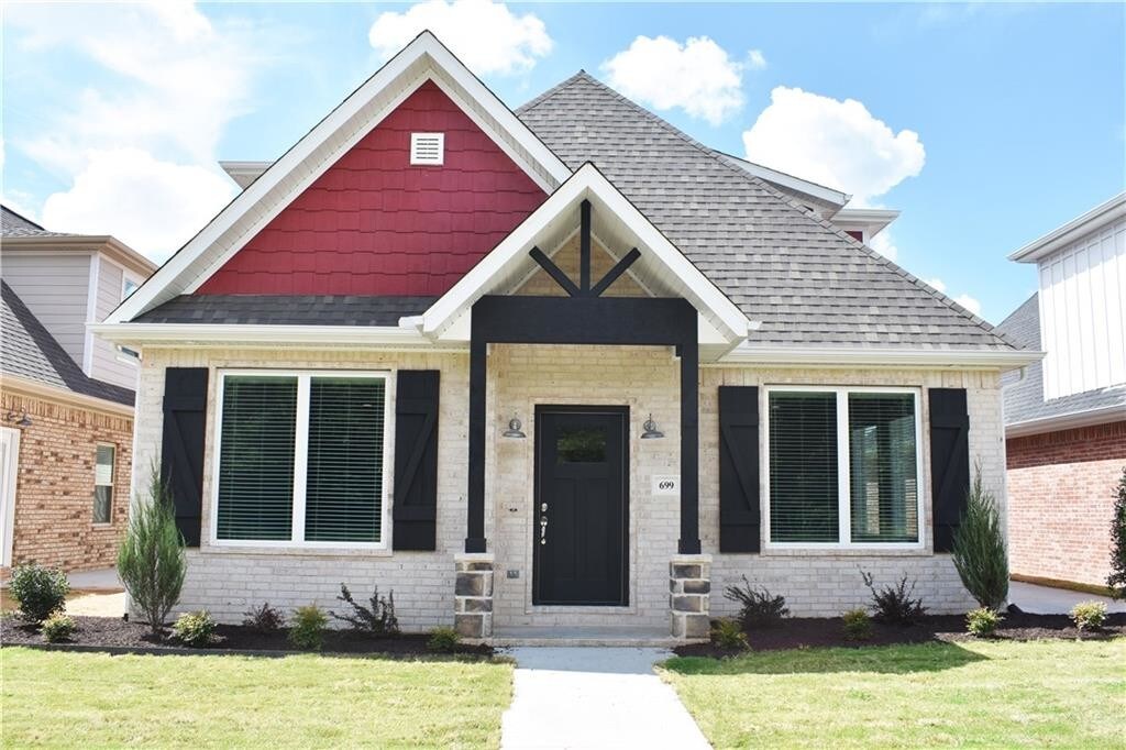 Foto principal - 699 N Salem Rd
