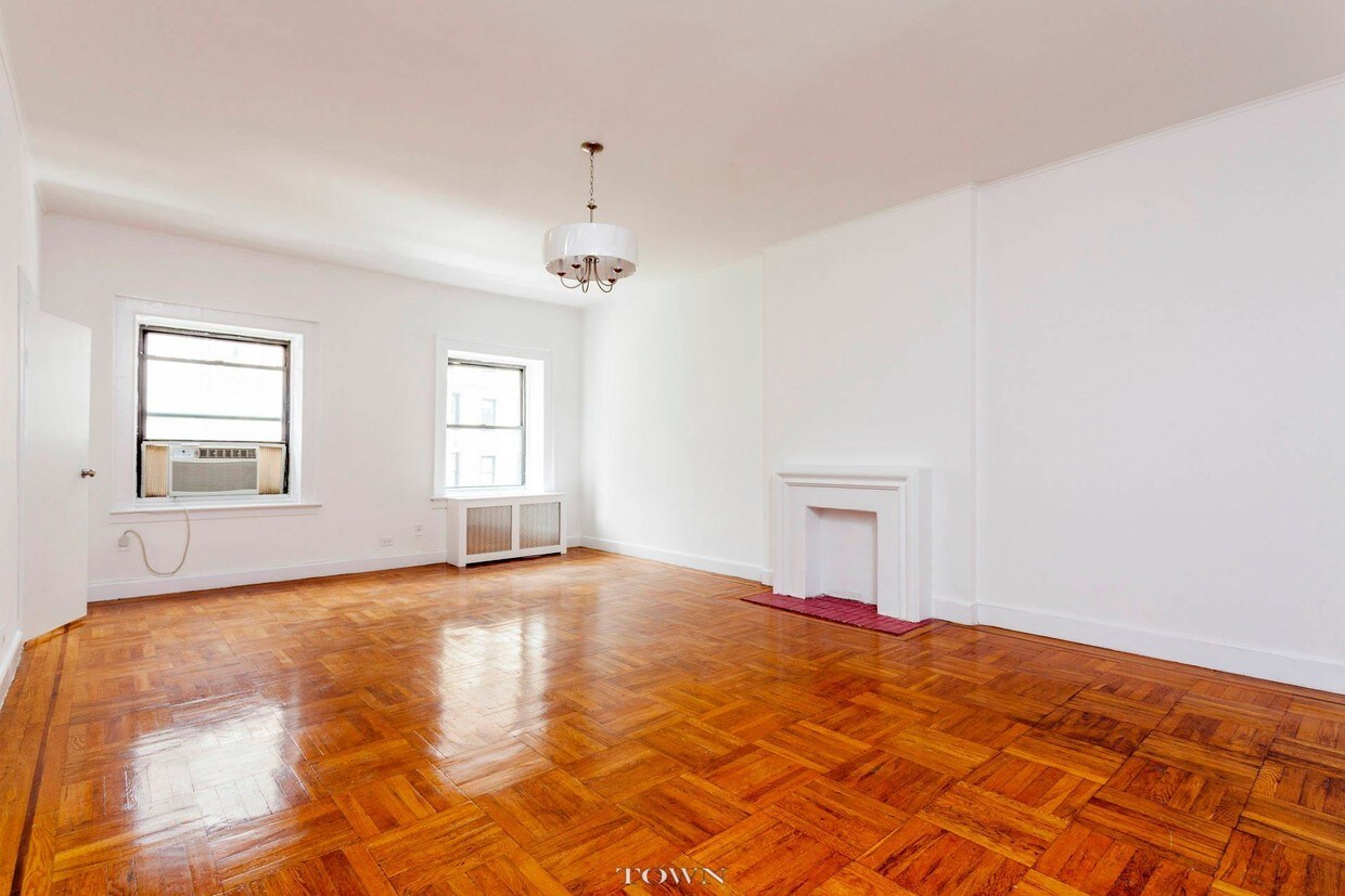 Primary Photo - 271 5th Ave