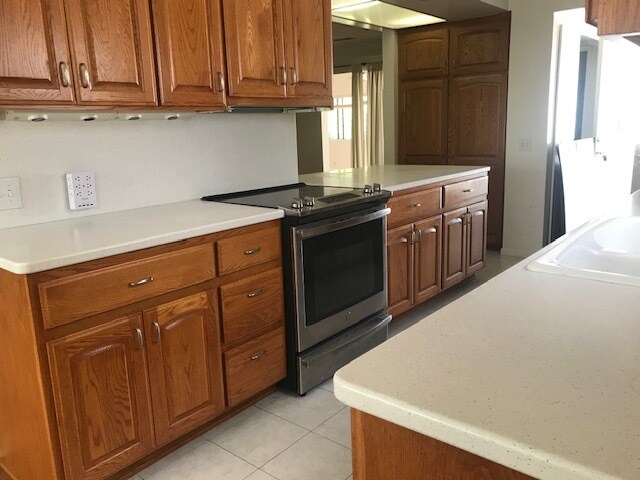 Foto del edificio - 2435 25th St