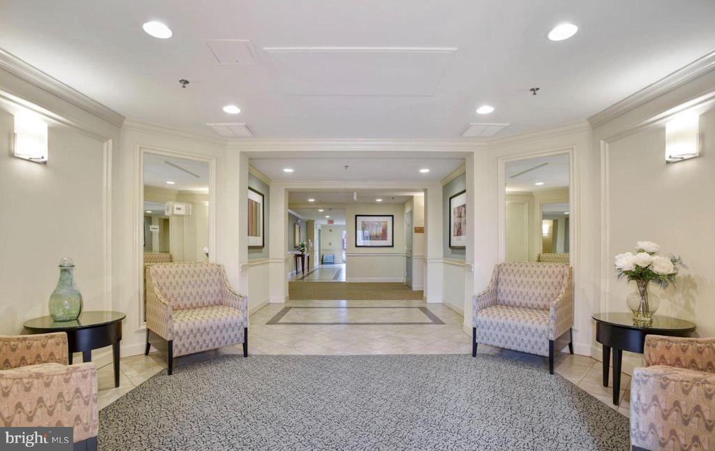 Foto principal - 1860 Stratford Park Pl