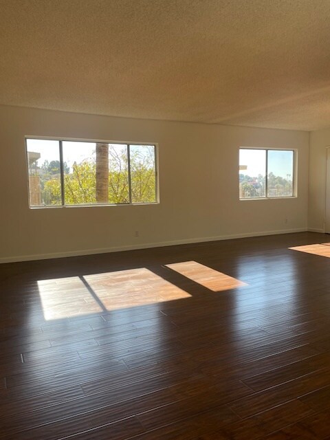 Foto del edificio - 2832 Avenel St