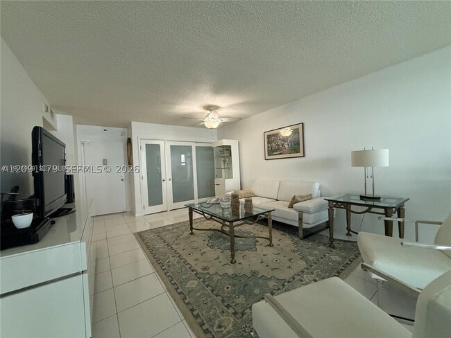 Building Photo - 9511 Collins Ave