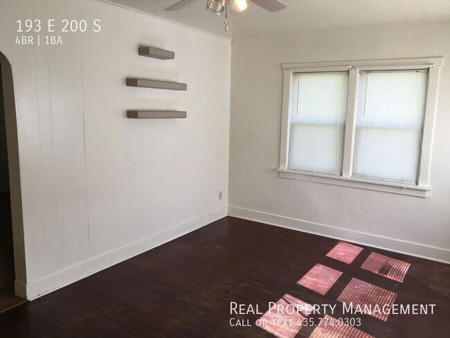 Building Photo - 193 E 200 S