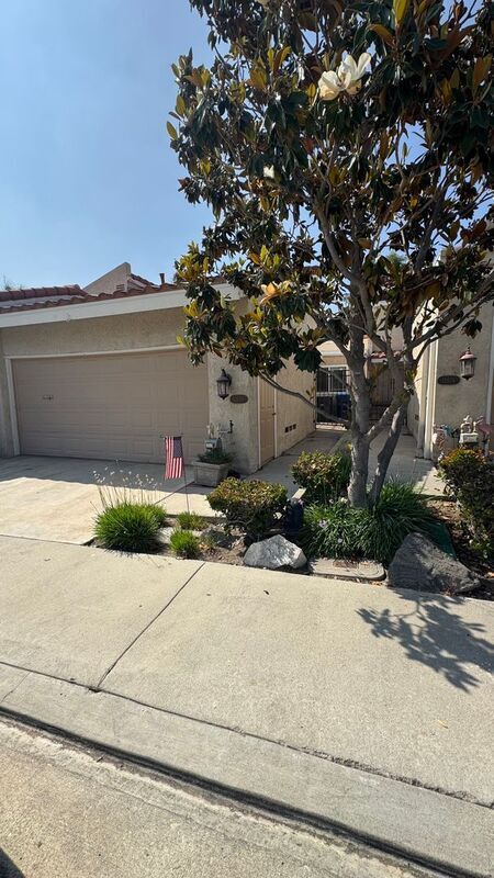 Primary Photo - 12674 Oxford Dr