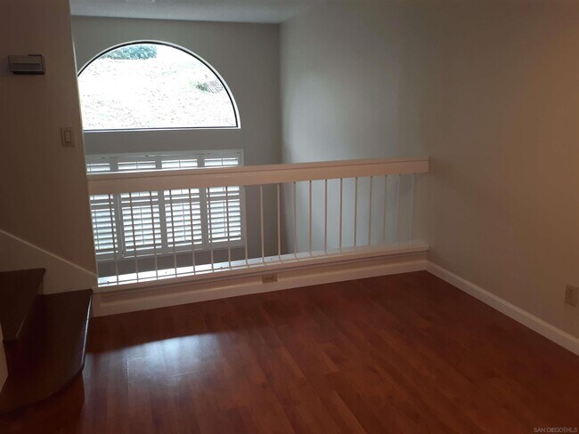 Foto del edificio - 9279 Lake Murray Blvd