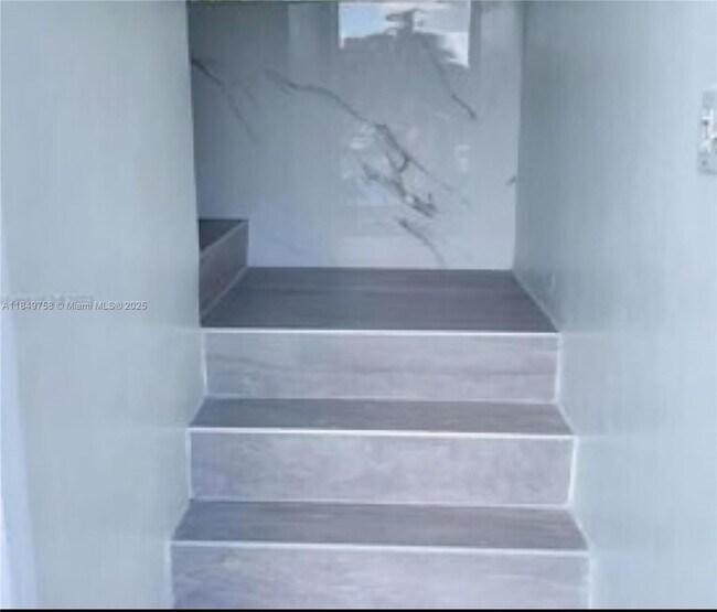 Foto del edificio - 10572 NW 7th Terrace