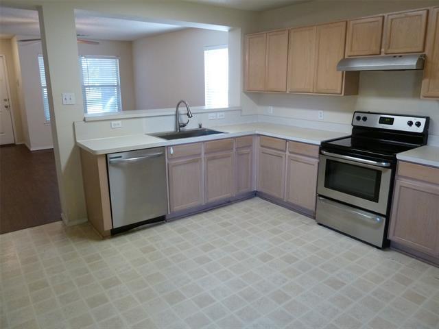 Foto del edificio - 3920 Gray Oak Pl