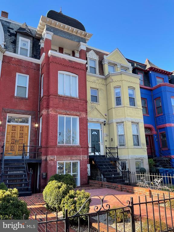 Building Photo - 1246 Maryland Ave NE