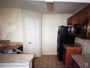 Building Photo - 245 Willow Creek Ln