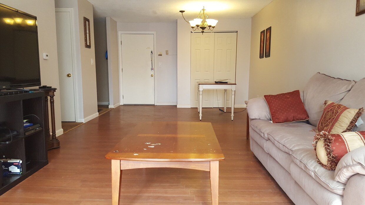 42 Main St, North Reading, MA 01864 Condo for Rent in North Reading