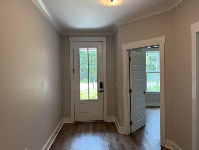 Building Photo - 72 Wolverine Ave