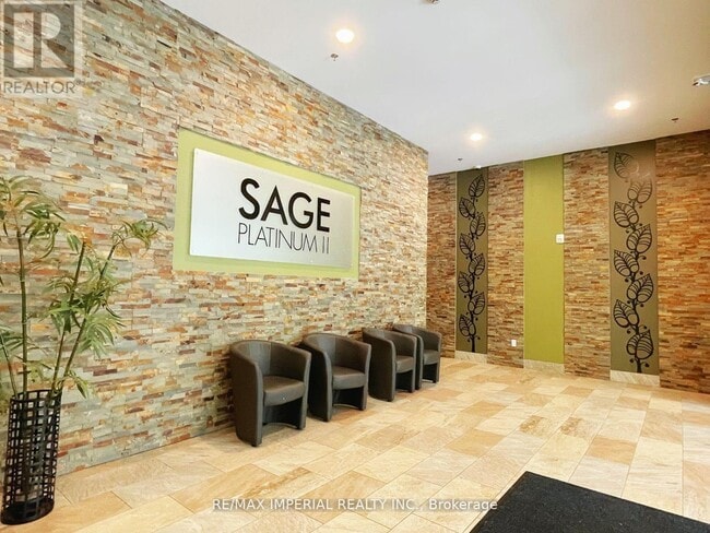 Photo du bâtiment - 308 Lester St