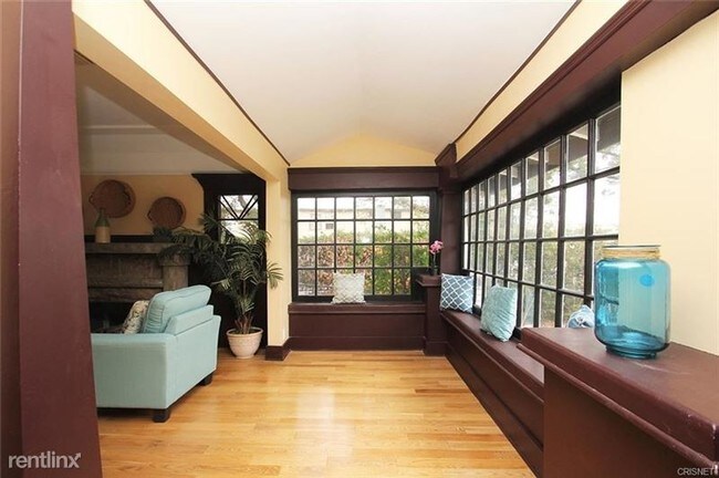 Building Photo - 5356 La Mirada Ave