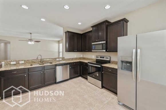 Foto del edificio - NOW AVAILABLE! - 800 Whitemarsh Dr, Aubrey...