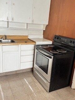 Foto del edificio - 521 Pineneedle Rd