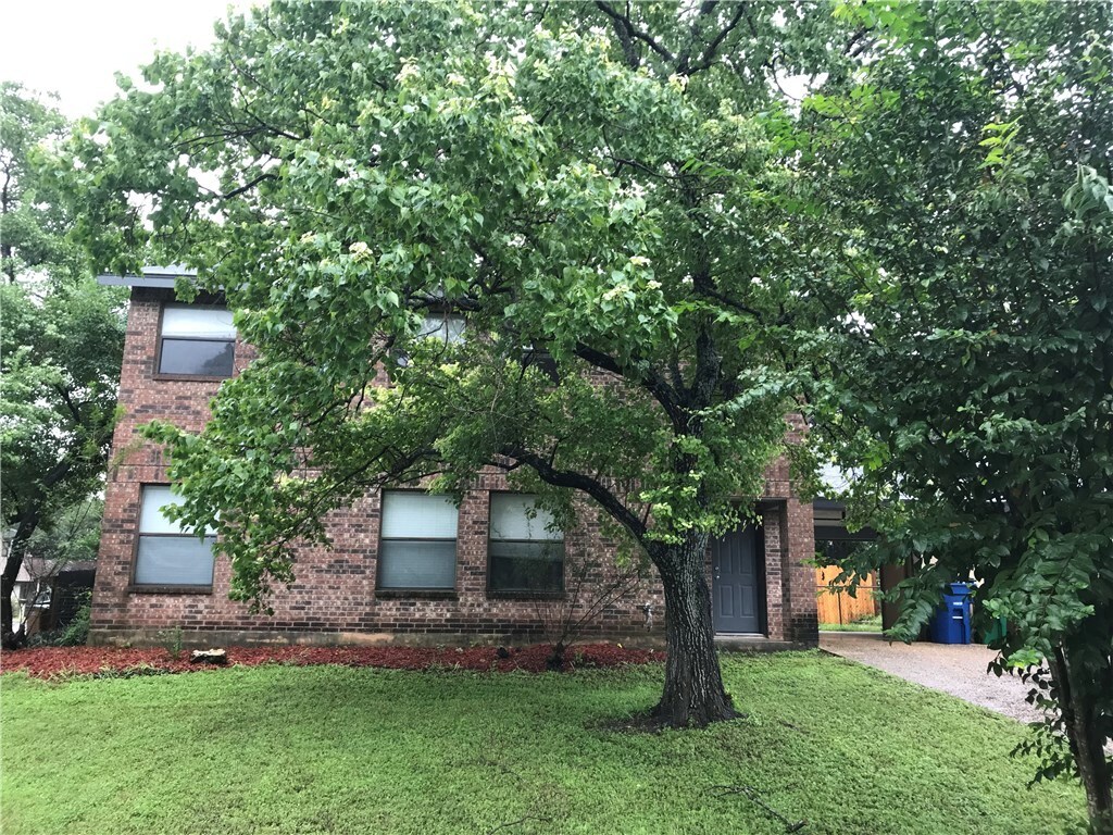 Primary Photo - 2400 Southland Dr
