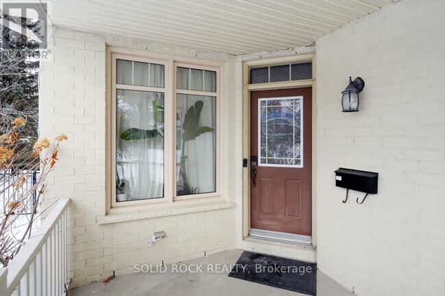 Photo du bâtiment - 801 Feather Moss Way