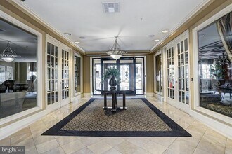 Building Photo - 1111 25th St NW