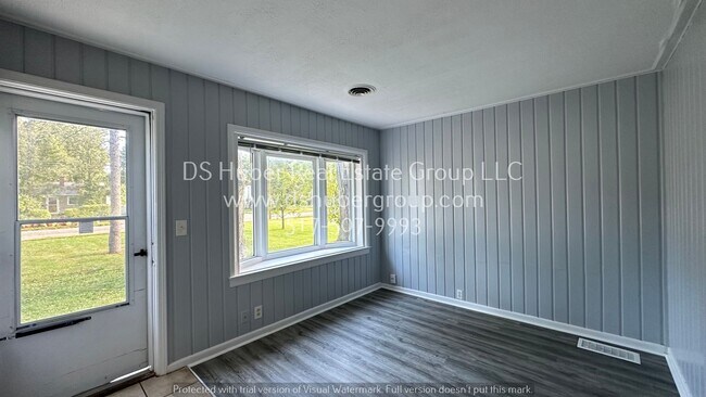 Foto del edificio - 224 E Willard Ave