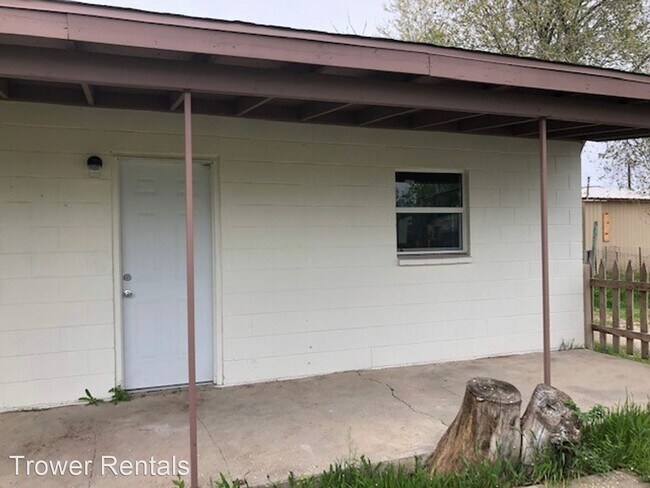 Building Photo - 2 br, 1 bath House - 6861 Mockingbird