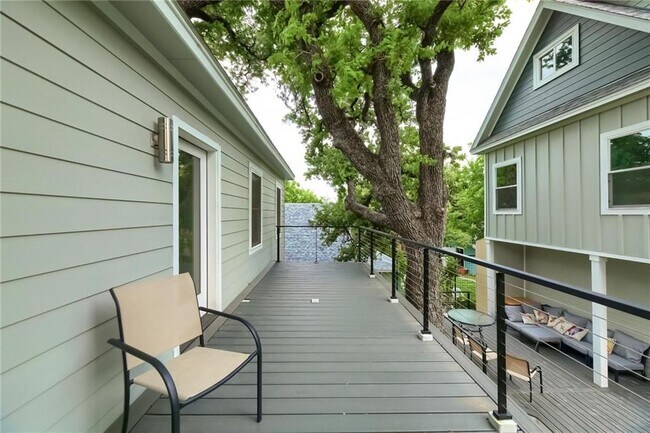 Foto del edificio - 902 W 30th St