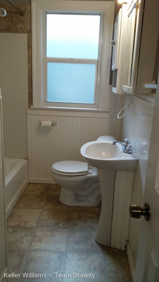 Building Photo - 3 br, 1 bath House - 605 Rugby Street