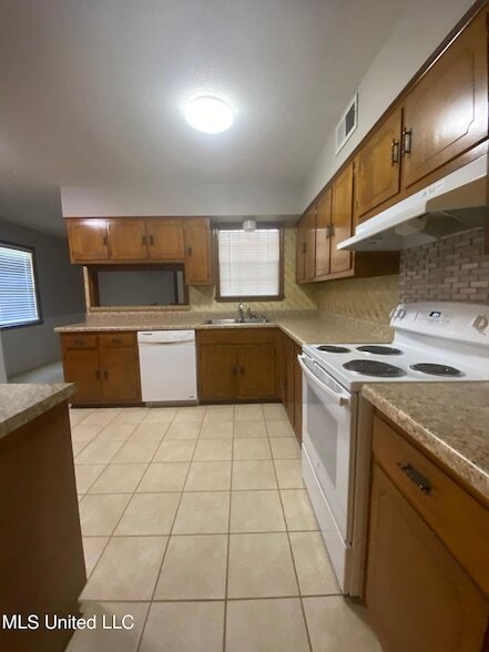 Foto del edificio - 144 Vaughn Ln