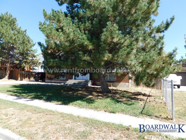 Building Photo - 6085 Scorpio Dr