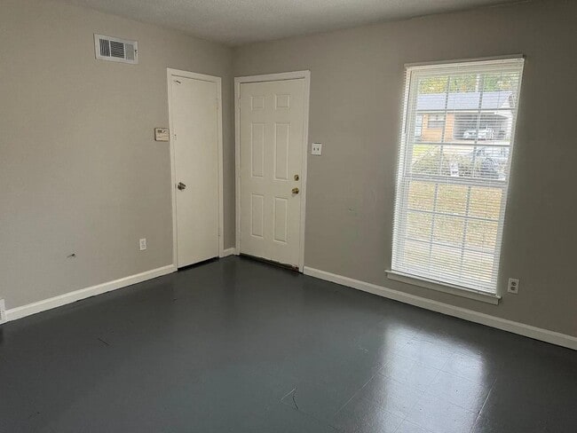 Building Photo - 5144 Blacksmith Dr