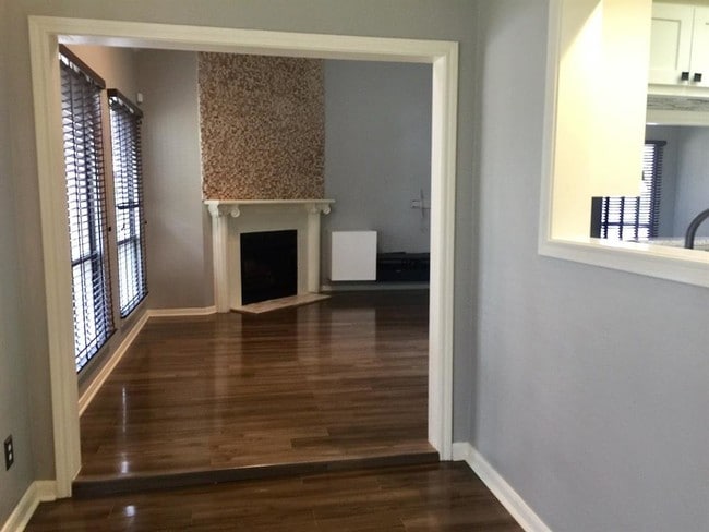 Building Photo - 4144 Greystone Way