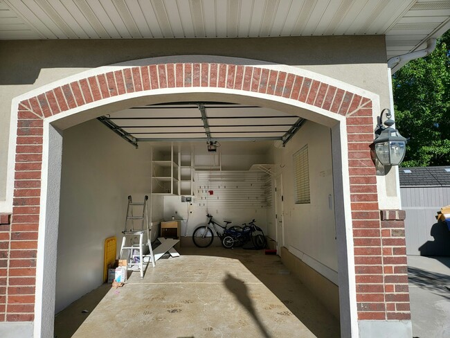 Building Photo - 1281 Fox Trot Cir