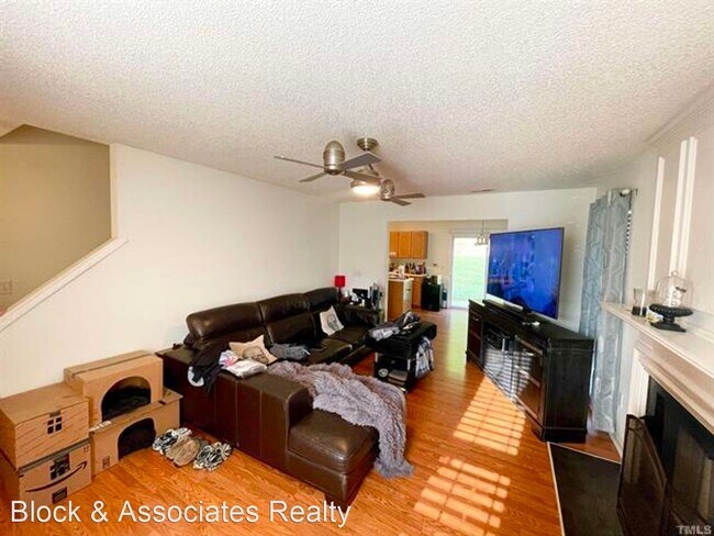 Foto del edificio - 3 br, 2.5 bath House - 5100 Cardinal Grove...