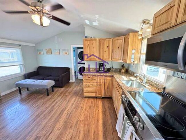 Foto del edificio - 7 Perkins Ave