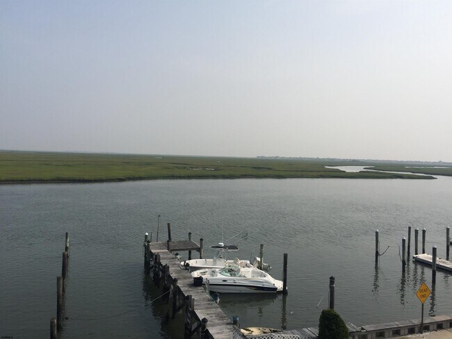 Building Photo - 3840 Atlantic Brigantine Blvd